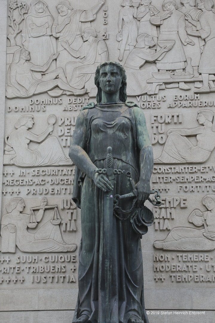 1909 Justitia in Oporto 019