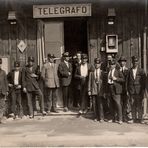 1920, zio Vittorio, capostazione, con il suo staff