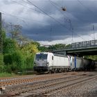 193 247-4 und 193 805-9 Railpool mit einem Kesselzug