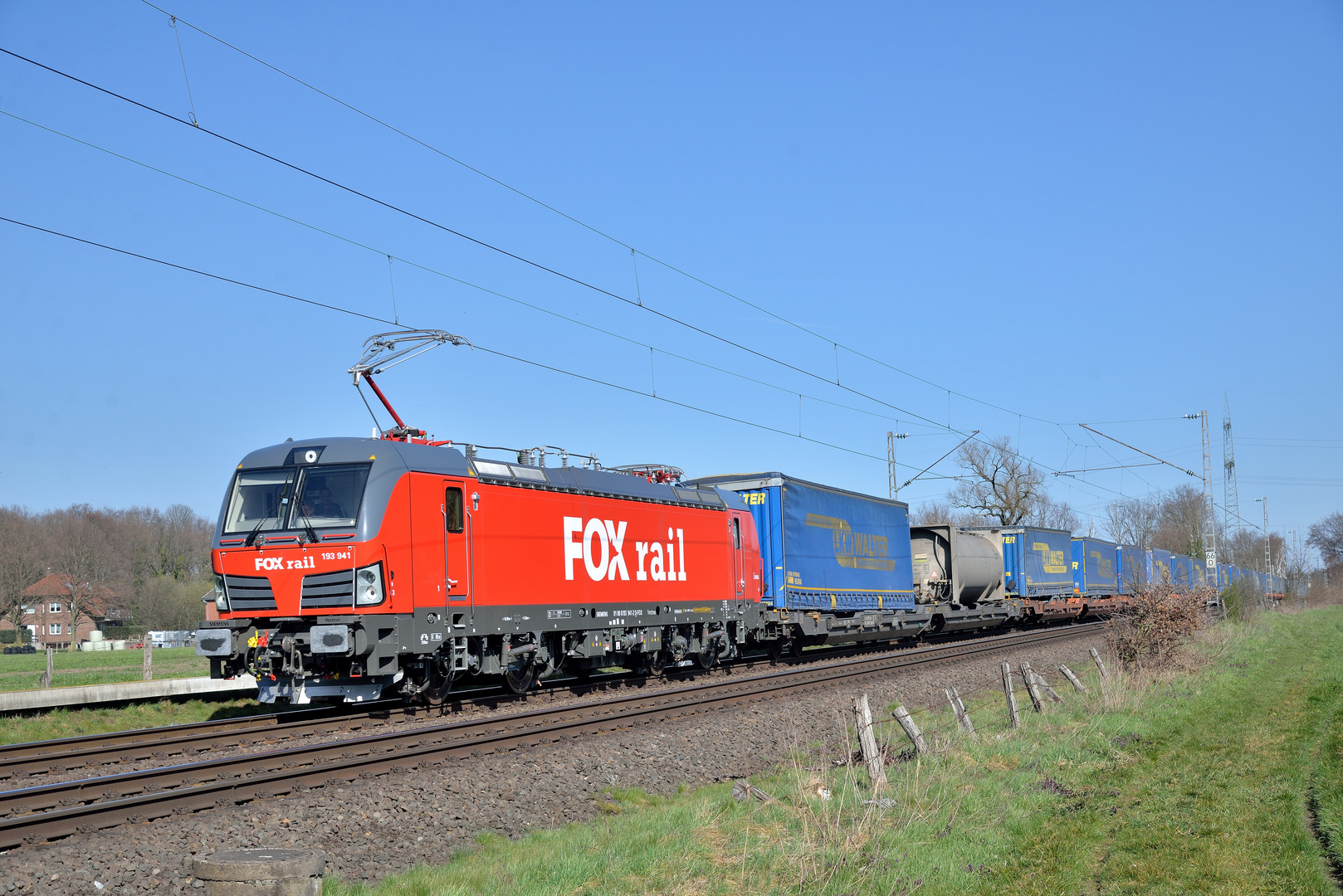 193 941 --FOX rail-- am 30.03.21 in Hamm-Neustadt