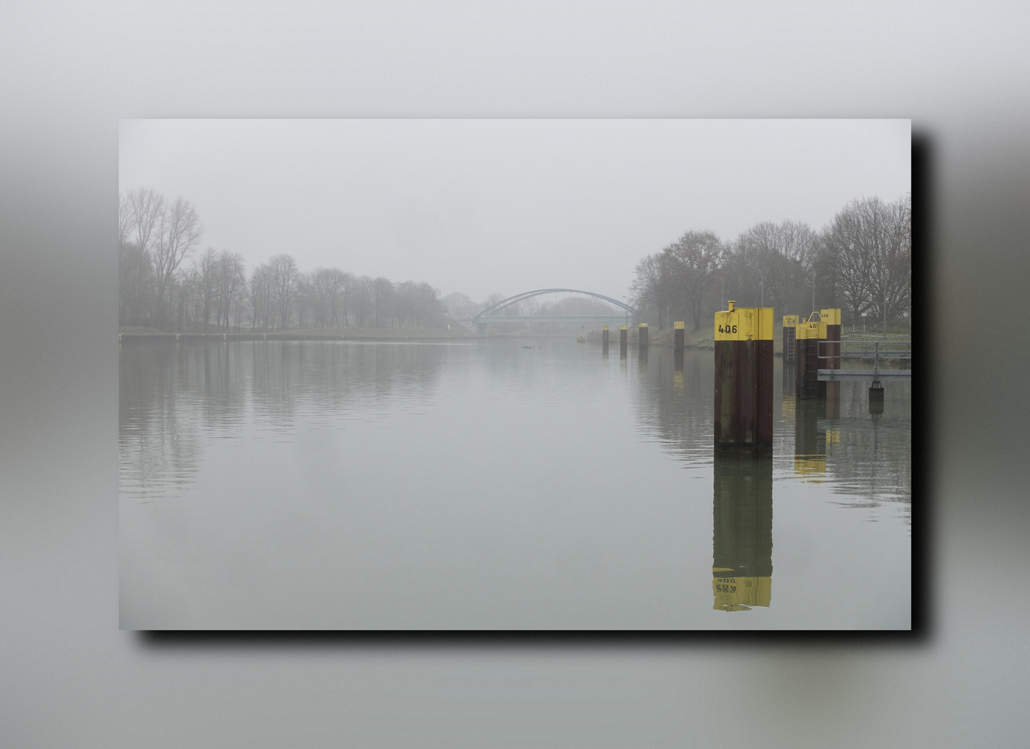 1941 ... Frühnebel am Kanal ... 