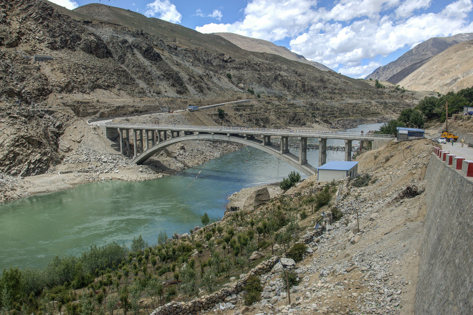 195 - Between Lhasa and Shigatse