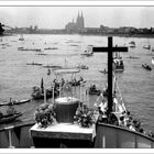 1954 "Mülheimer Gottestracht" Schiffsprozession auf dem Rhein bei Köln