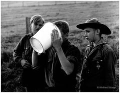 1955 St.Georgspfadfinder im Bröltal-Bergisches Land (8) "Lass mir noch was übrig!!"