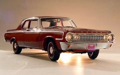 1964 Dodge 330 (1:18)