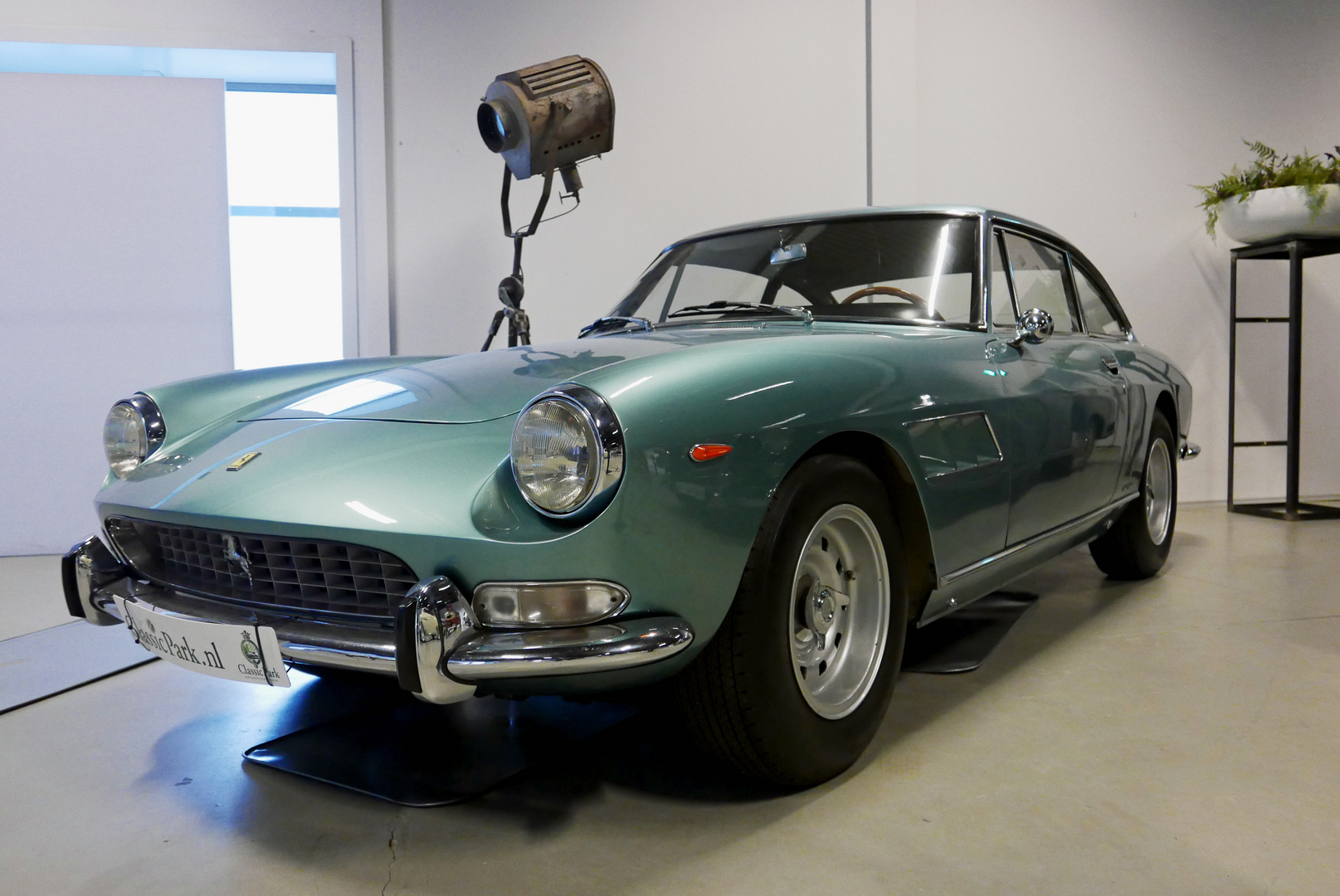 1967 Ferrari 330 GT 2+2