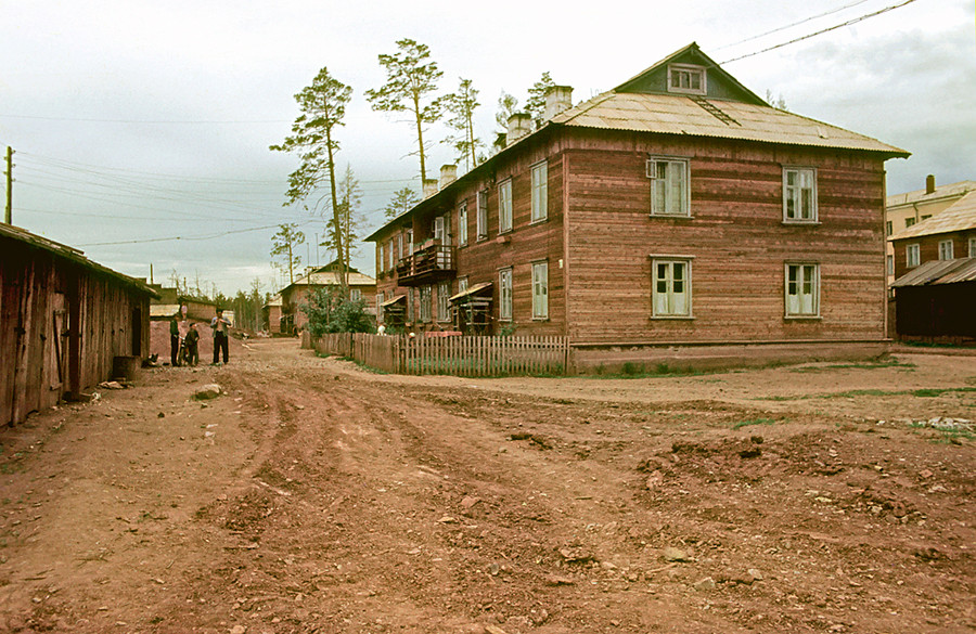 1968 Bratsk 2