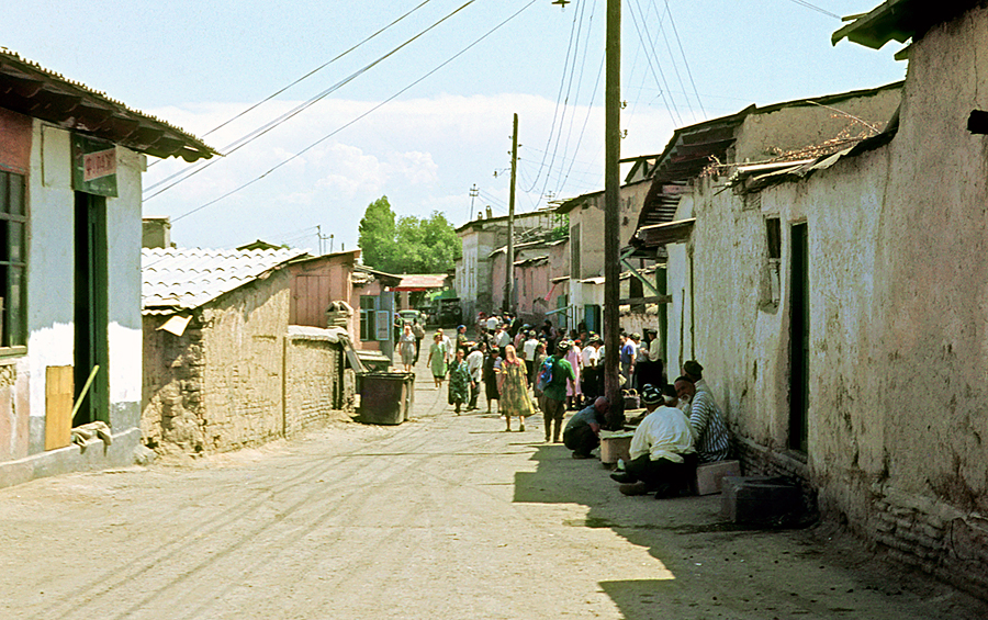 1968 Tashkent 12