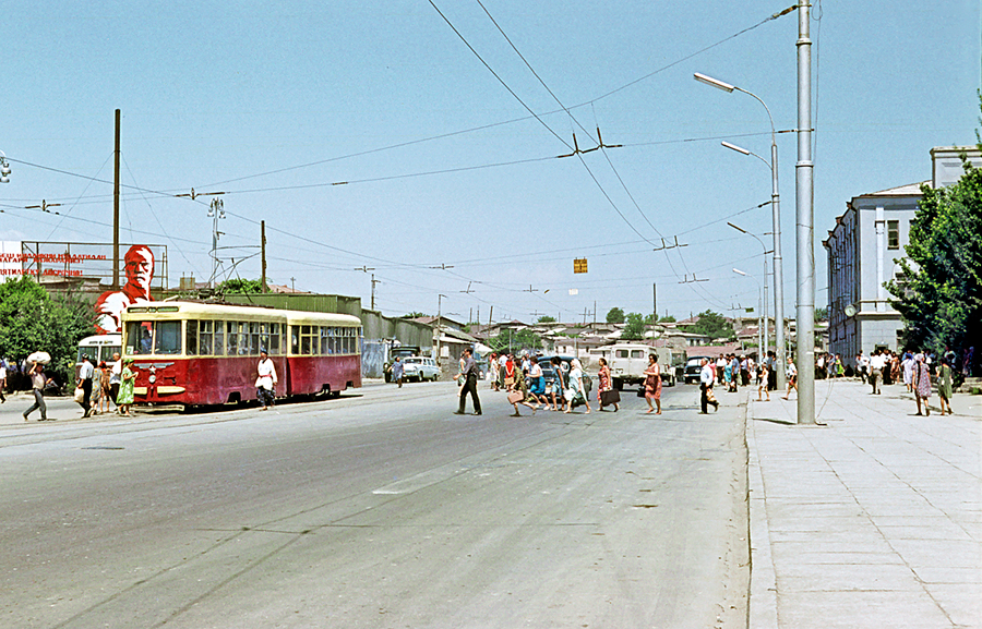 1968 Tashkent 13