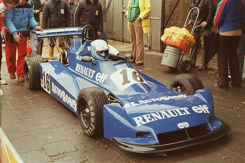 1980 - Mauro Baldi (I) - Martini Renault Formel 3 - Nürburgring Altes Fahrerlager