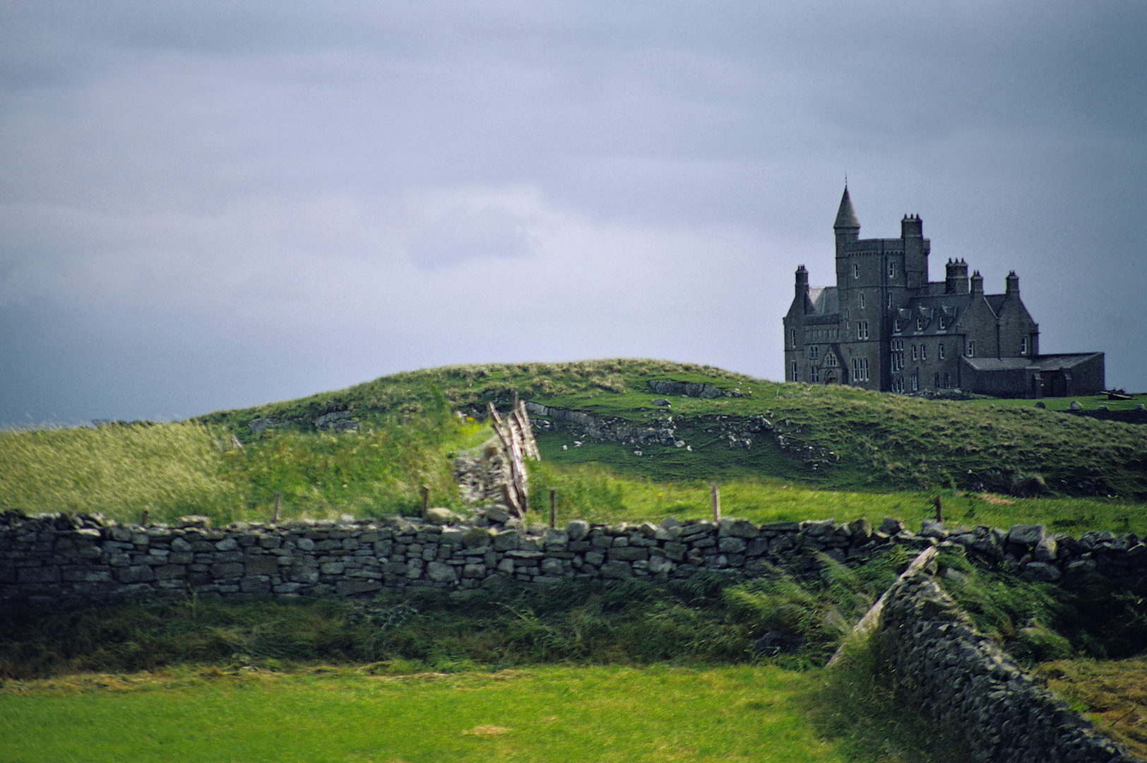 1984 REPUBLIK IRLAND Wales