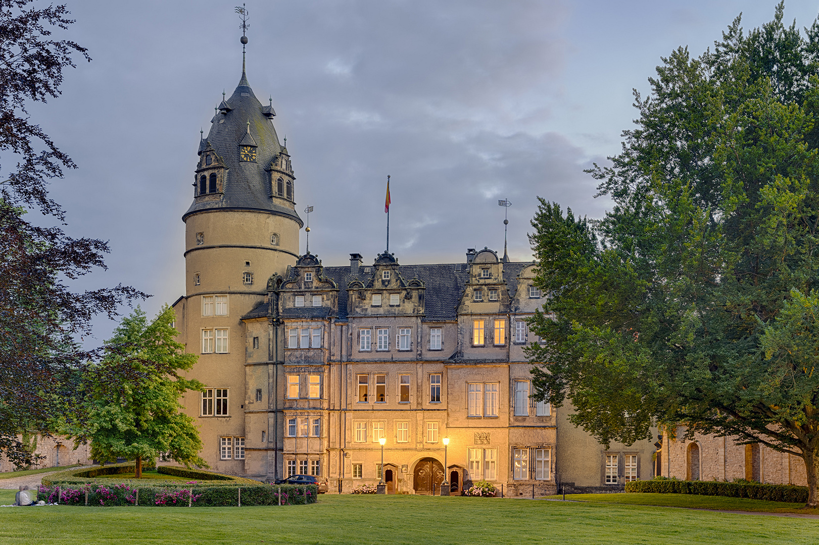 1987TZ-93TZ Schloss Detmold beleuchtet