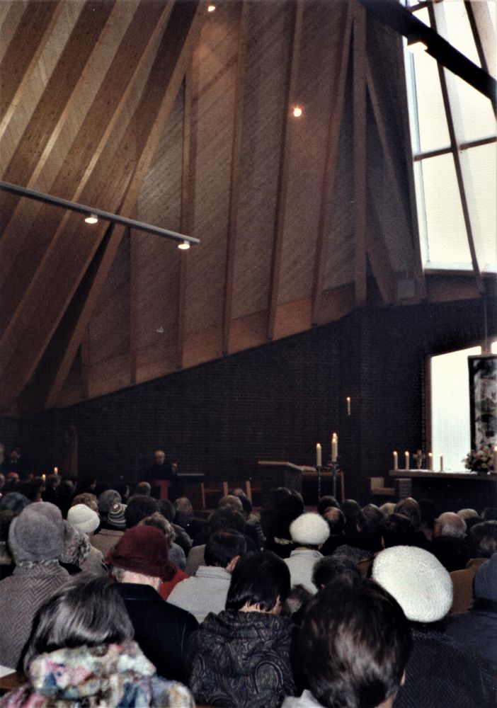 1989 Scan  wie dazumal :Einweihung  Bruder Klaus Kirche Berlin 2.12.89