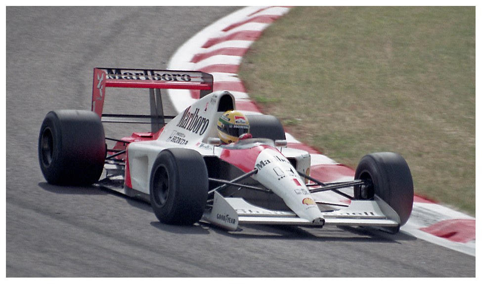 1991 Spa: Ayrton Senna auf dem Weg zum Sieg