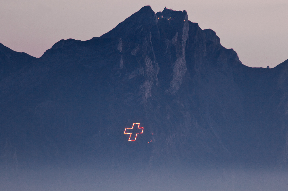 1.August Schweizerkreuz auf Pilatus