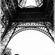 Sous le Tour Eiffel