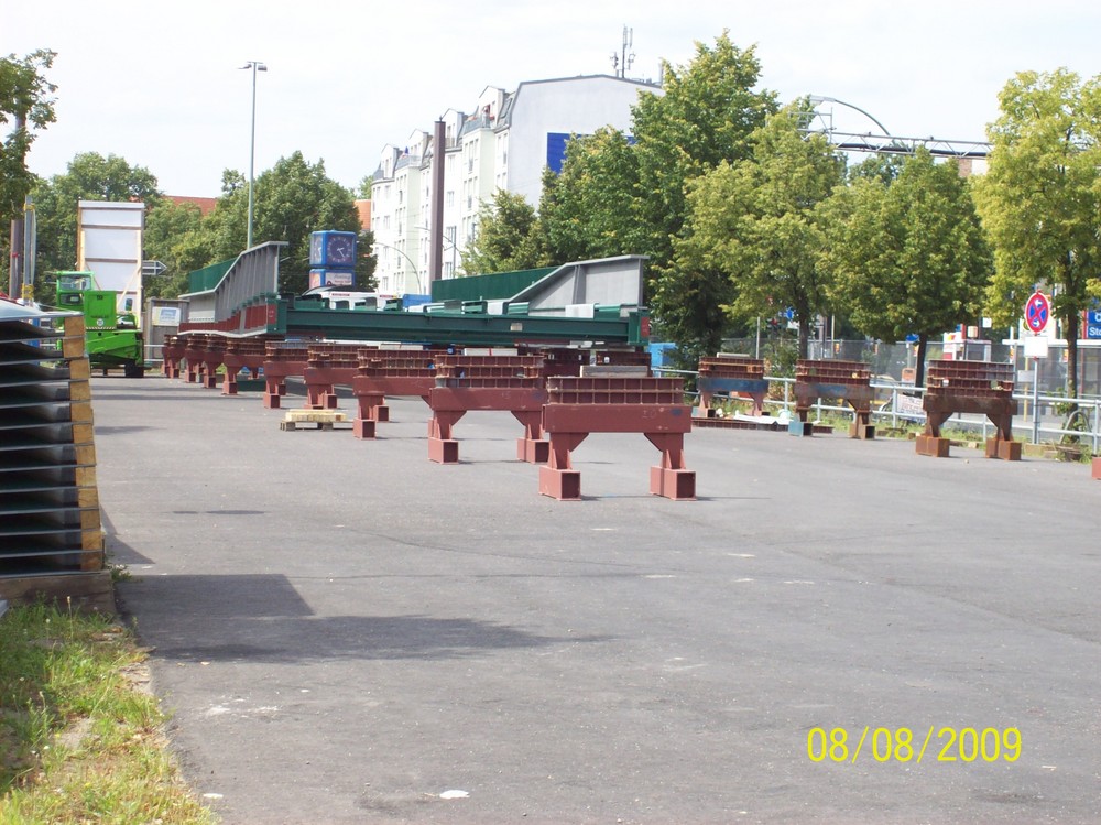 1.Brückenteil für die Schöhauser Allee