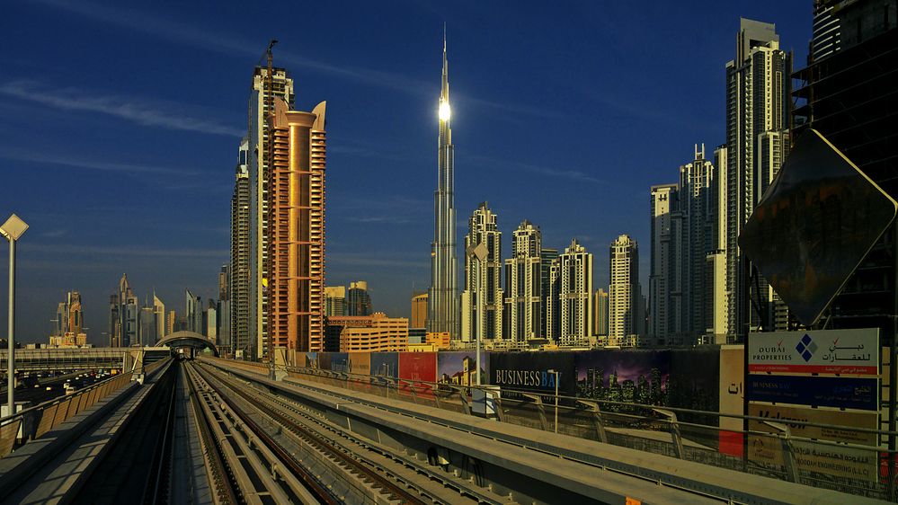 Business bay-Burj Khalifa, Dubai von mtuyb