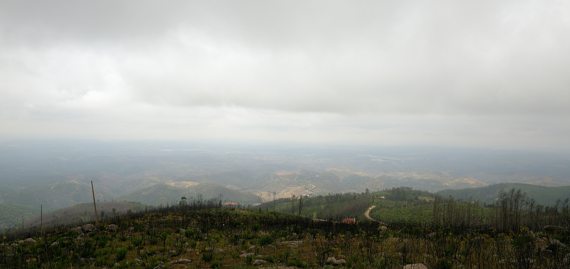 2. Aufnahme, was für ein Ausblick. Wir haben den Gipfel vom höchsten Berg Südportugals..