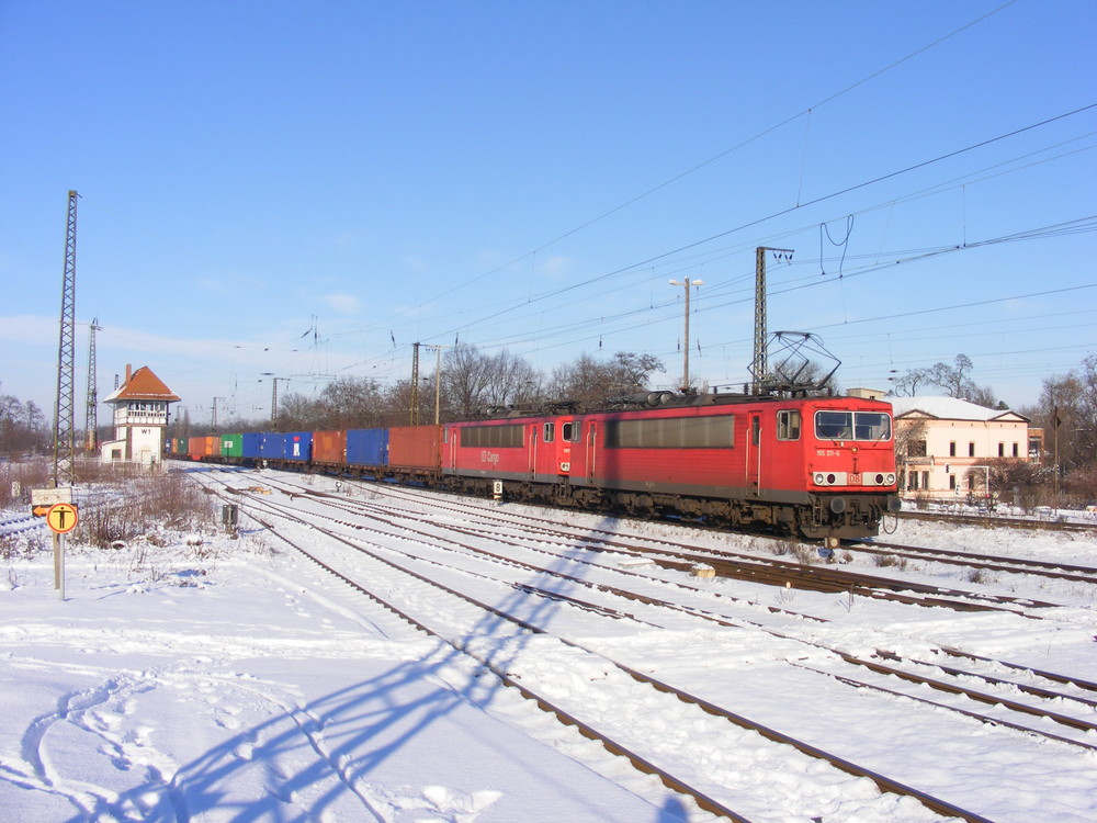 2 Container vorm Containerganzzug