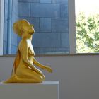 (2) Essen: Folkwang Museum: Kiki smith, Golden Siren (2001)