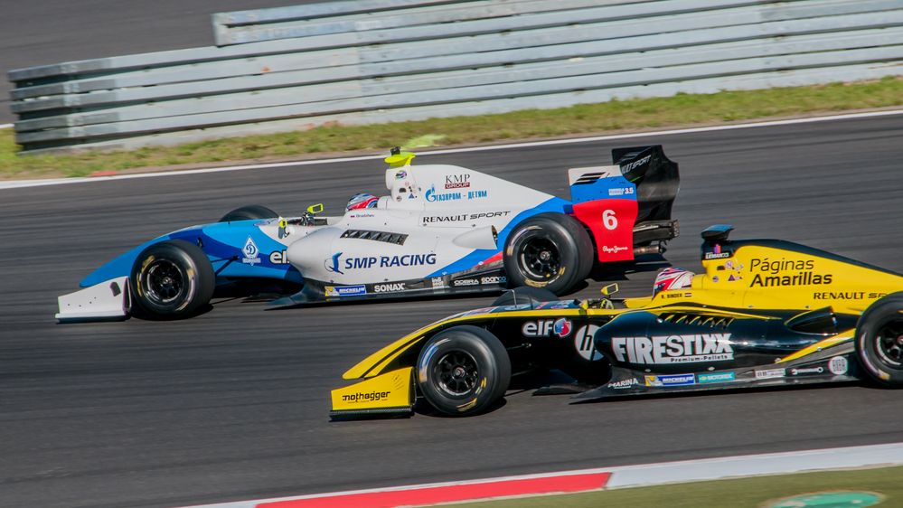 2 Formula Renault 3.5 auf Testfahrt