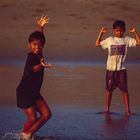 2 Jungen am Strand