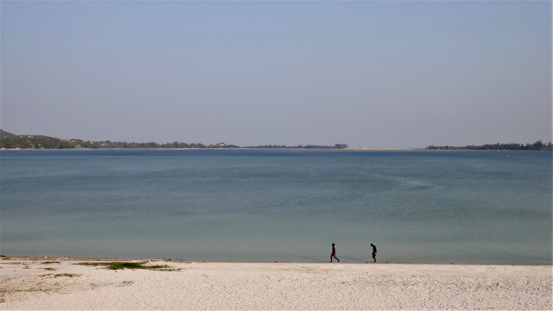 2 Menschen am Strand