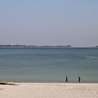 2 Menschen am Strand