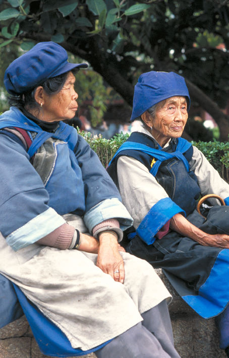 2 old women in Lijang, Yunnan Province