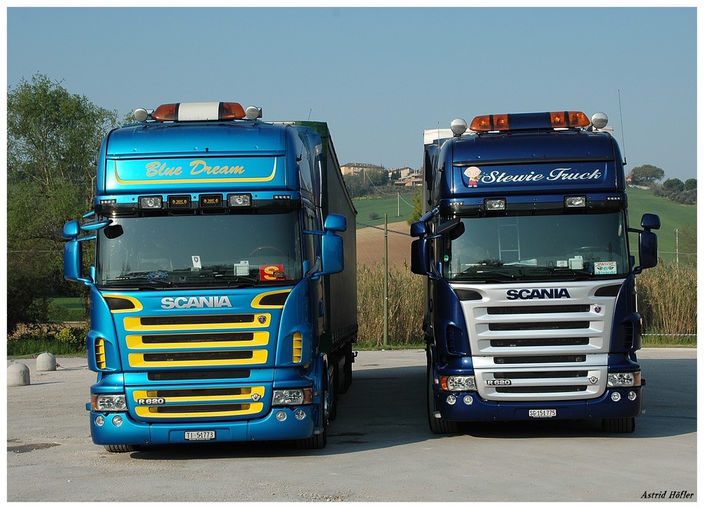 2 Rassige R620 Scanias