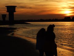 2 Rheinelfen am Strand