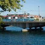 2 Trams zwischen Zürich Stadt und der Züricher See