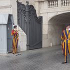 2 Wach Soldaten in Vaticano 