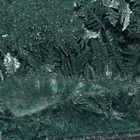 (2) Wintergebilde an Wassertropfen: Krater, Rinnen, "Waffeleis" ...