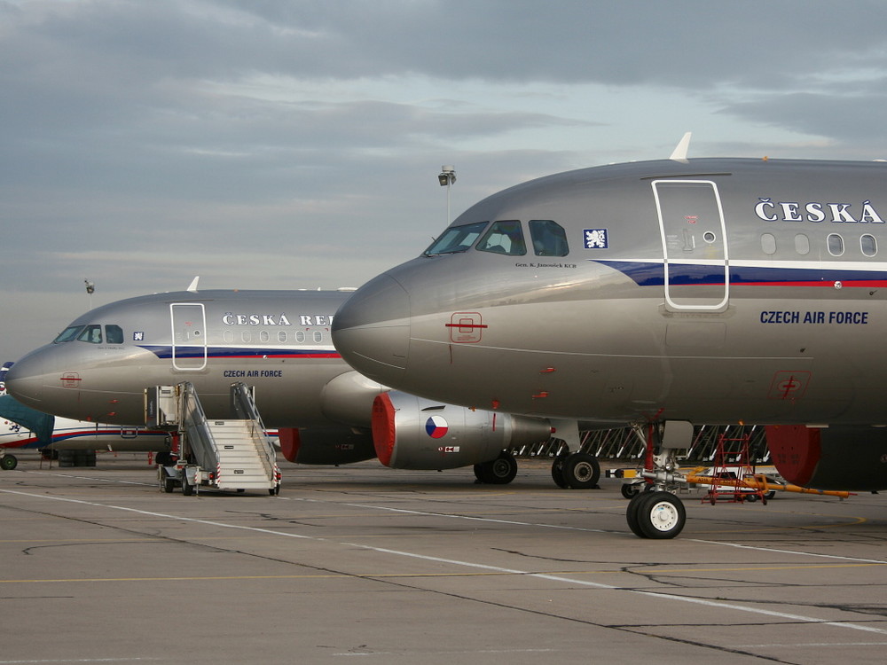 2 x A319-115CJ Czech AF