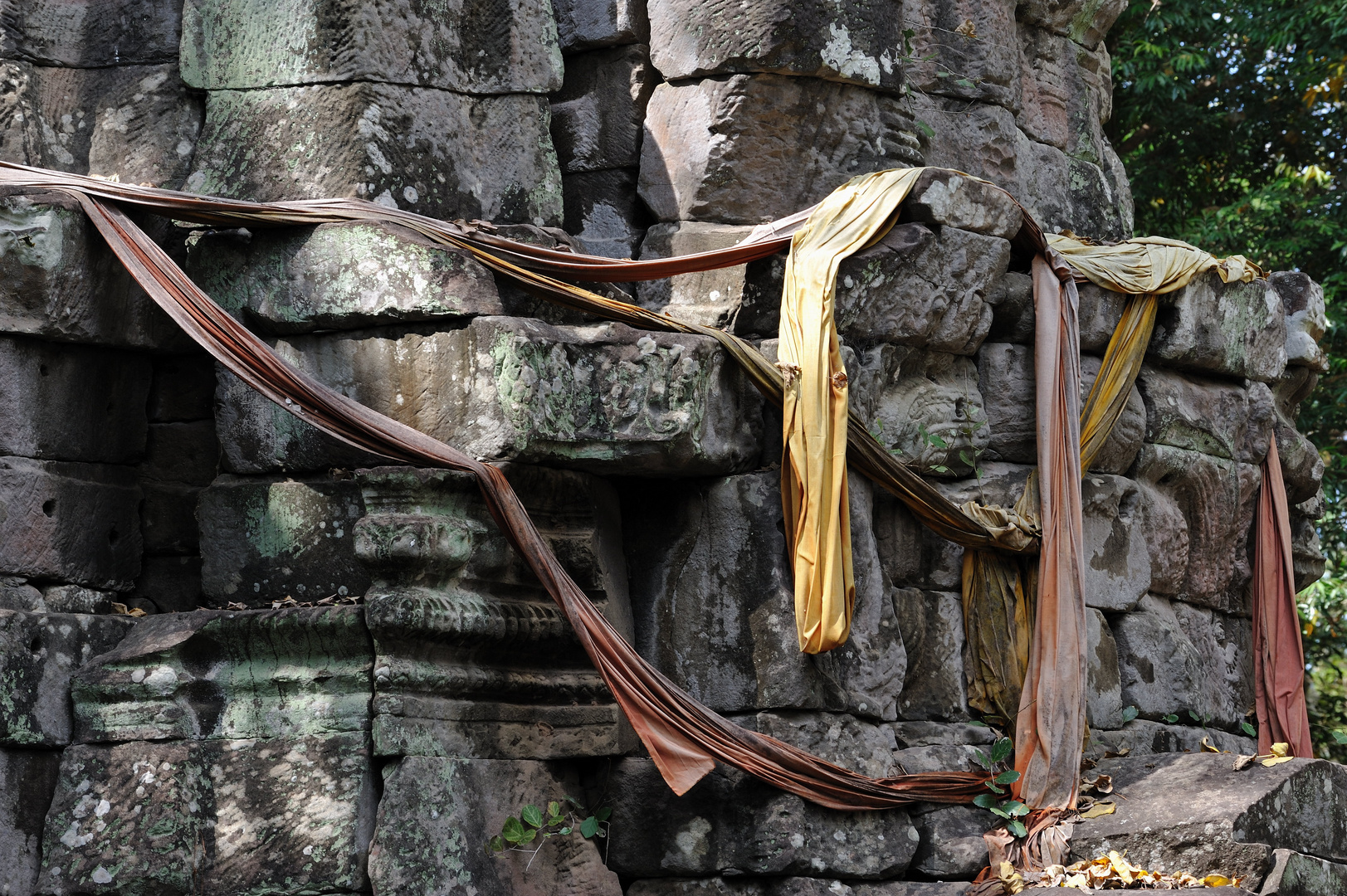 20 banderas de oración en el temple de Bantheay Chhmar