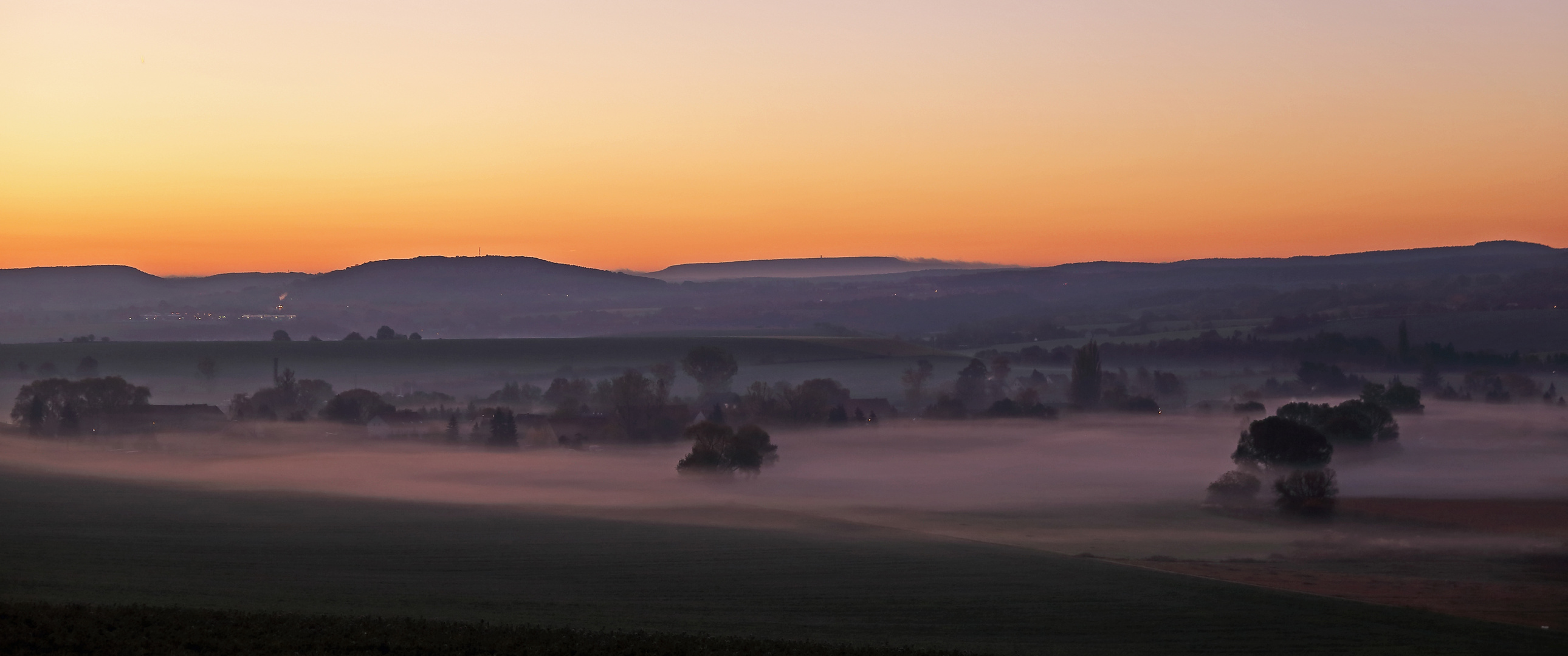 20 Minuten vor Sonnenaufgang ist dieses Bild zum Hohen Schneeberg...