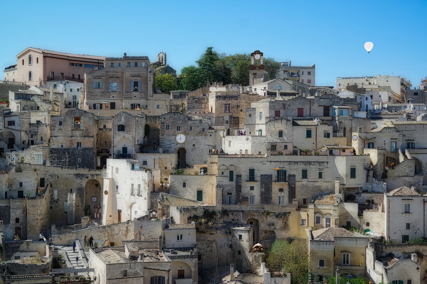 20 vor 12 in Matera