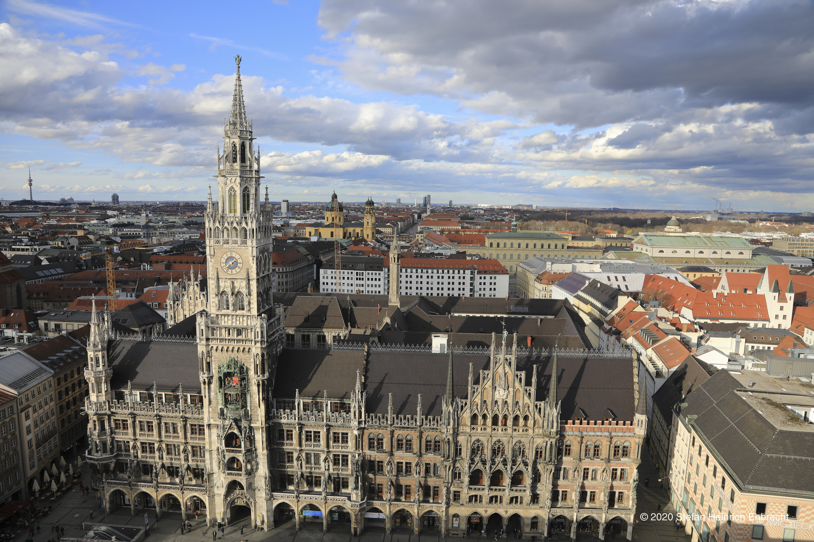 2002 Marienplatz in MUNICH 068