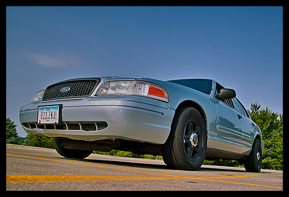 2004 Ford Crown Victoria Police Interceptor