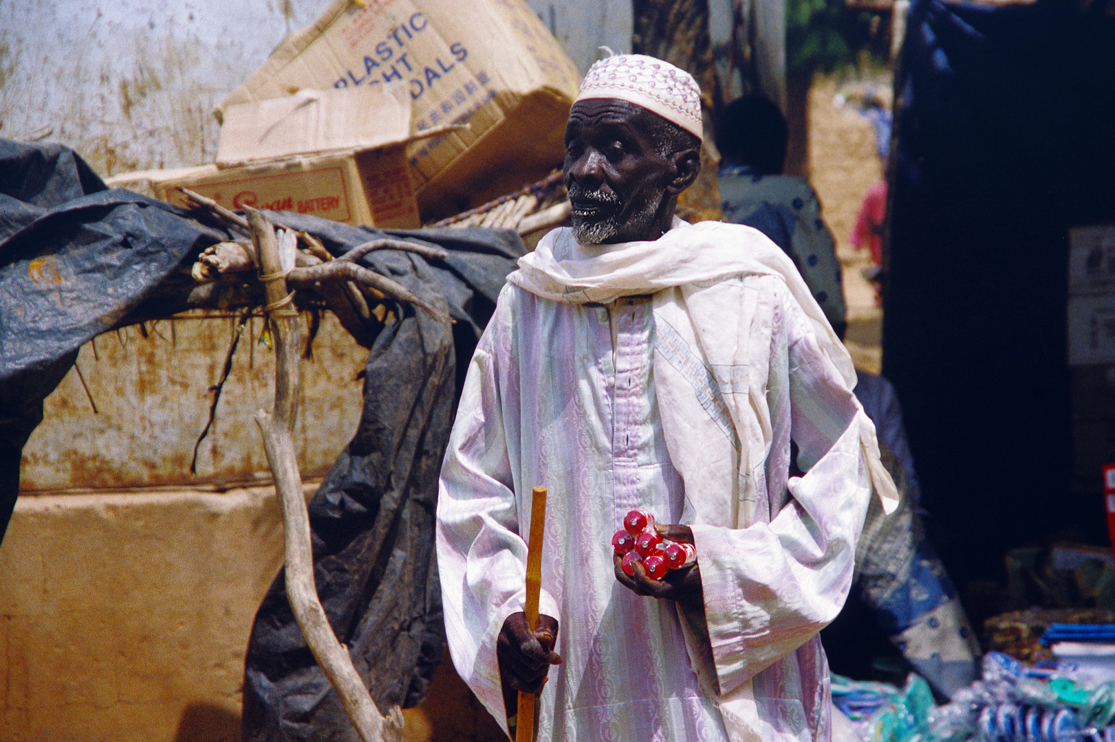 2004 NIGER 