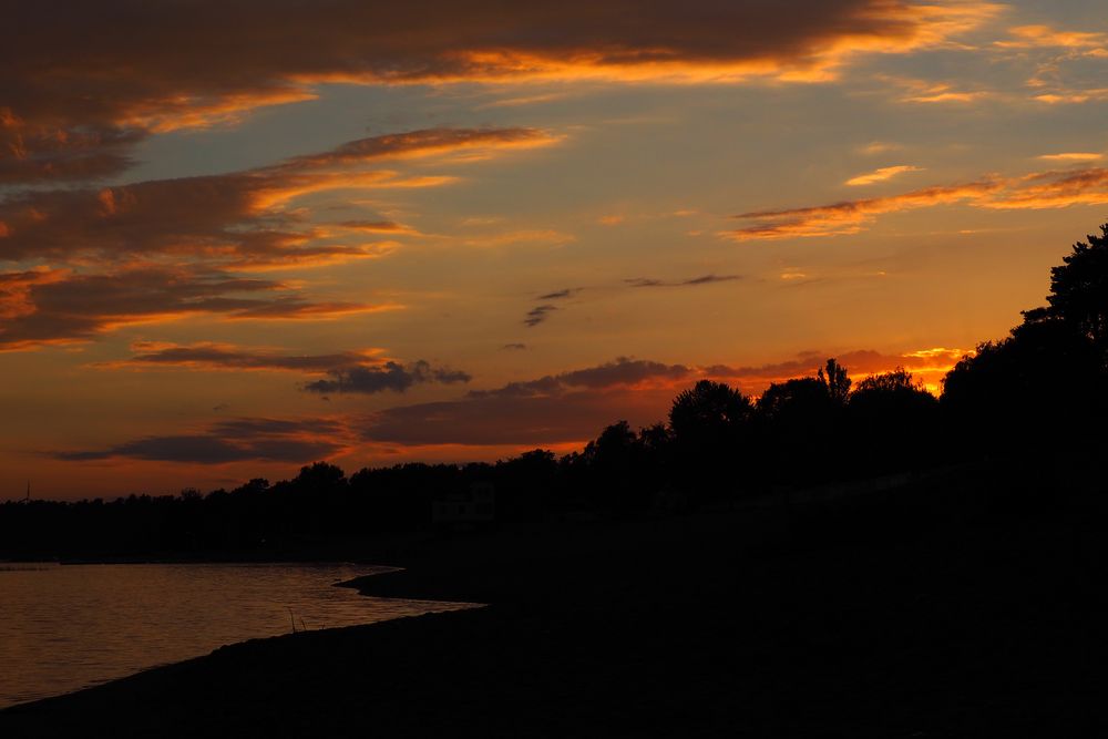 Sonnenuntergang am See von koch.c