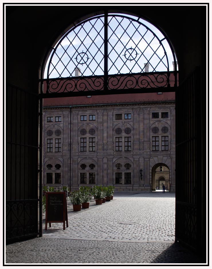 2006 08 29 Hofgarten Residenz 078