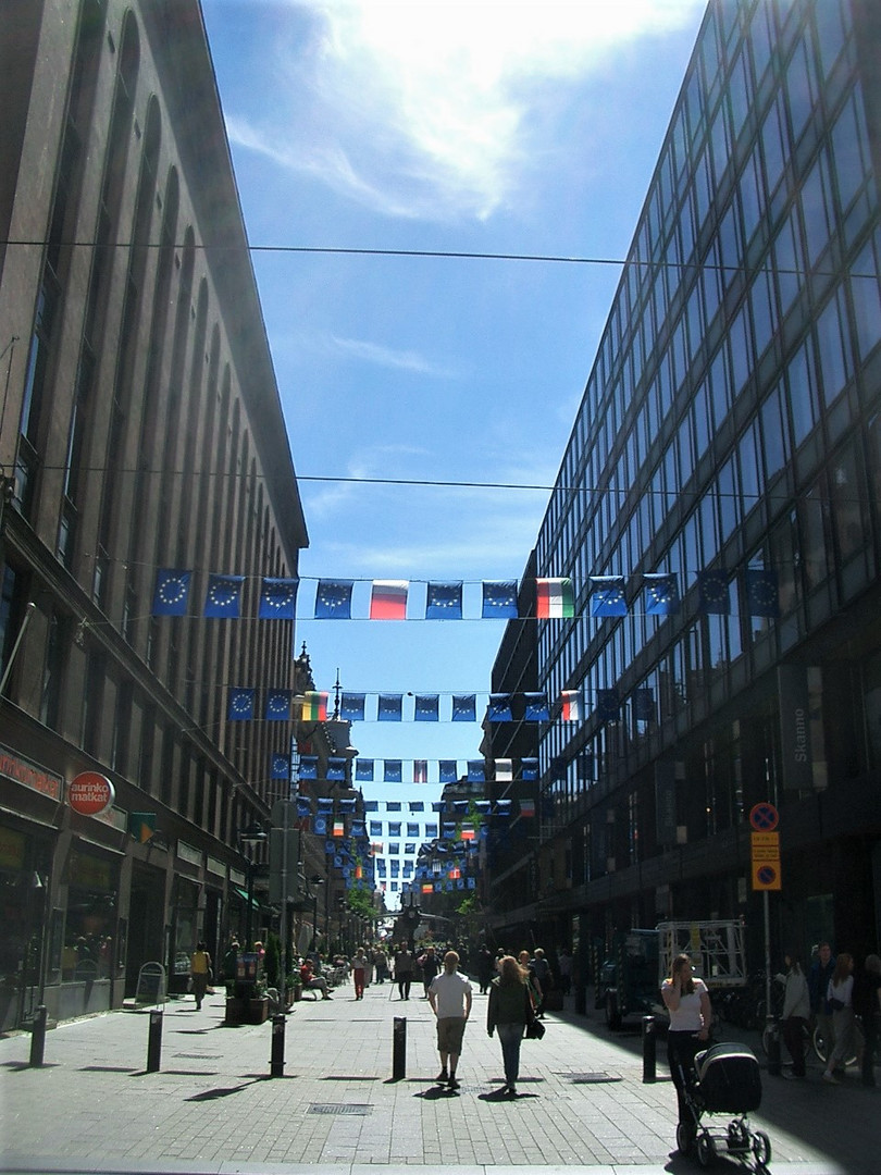 20.06.2005 Fussgängerzone in Helsinki  Europastadt (jetzt wegen Coronavirus abgeriegelt)