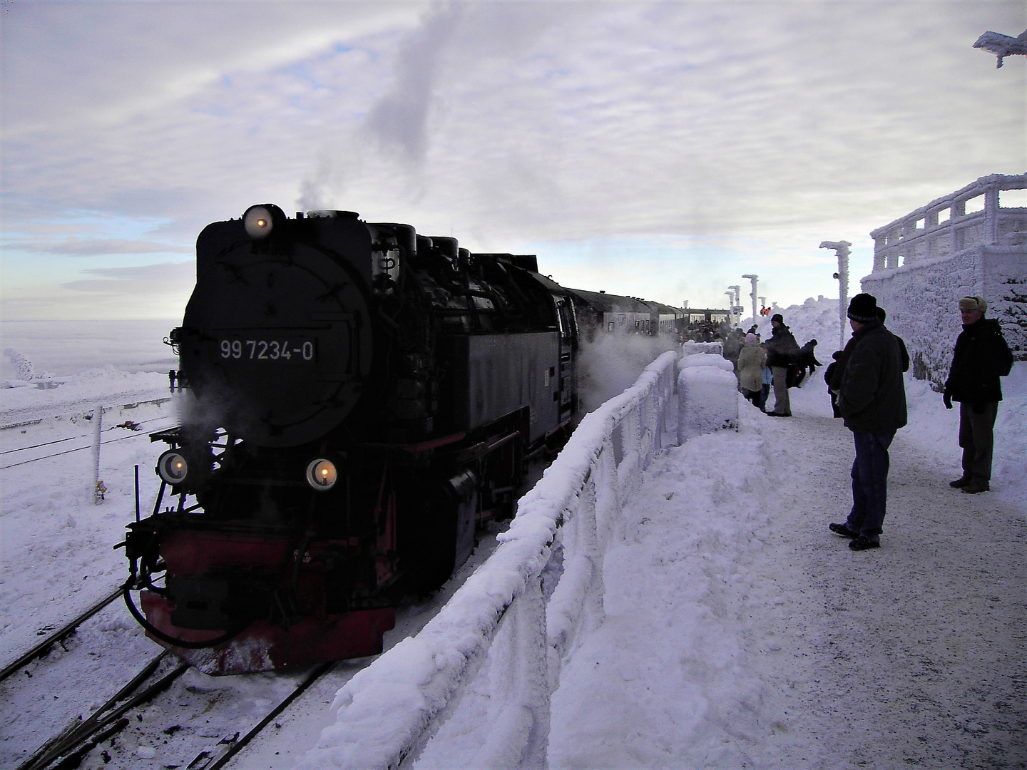 20071216 ARCHIV :wie dazumal Brockenbahn auf dem Brockenbahnhof