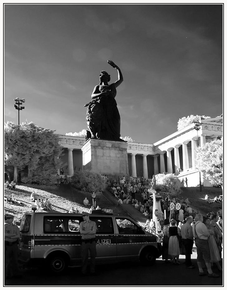 2010-10-04-Wiesn-IR-259