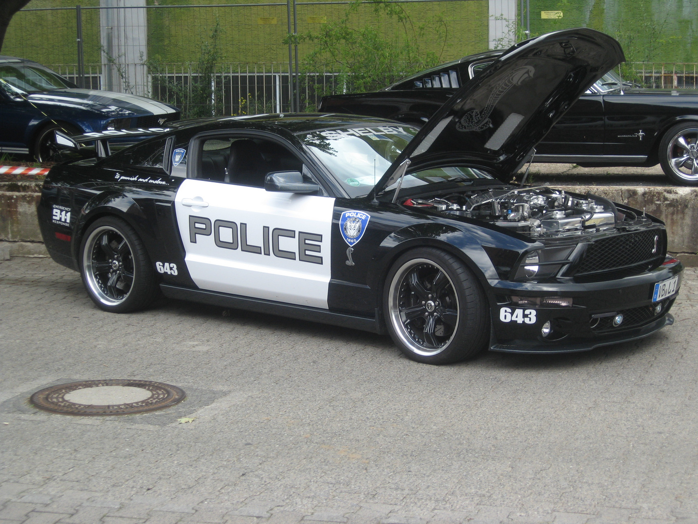 2012 Ford Mustang Treffen in der Classic-Stadt-Ffm - Clon POLICE FORD MUSTANG GT 500 -