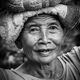 alte Frau auf Bali