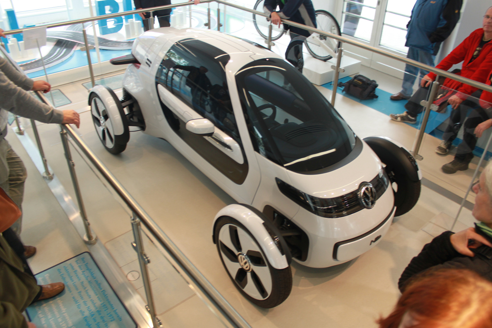 2012_VOLKSWAGEN Electric Concept Car "NILS"